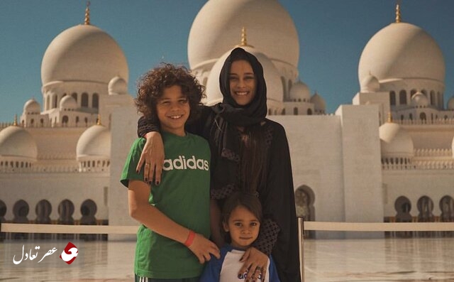 حضور همسران بازیکنان رئال با حجاب در مسجد شیخ زاید