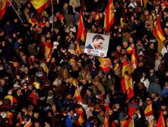 تظاهرات هزاران نفری علیه دولت اسپانیا