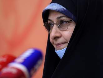 .پوشش برخی زنان در ایران بدتر از پوشش میهمانان کنگره زنان تاثیرگذار است