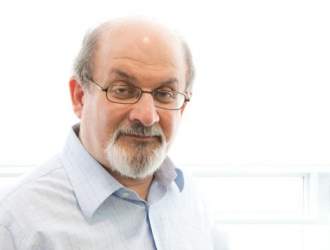 (عکس) جدیدترین تصویر از سلمان رشدی